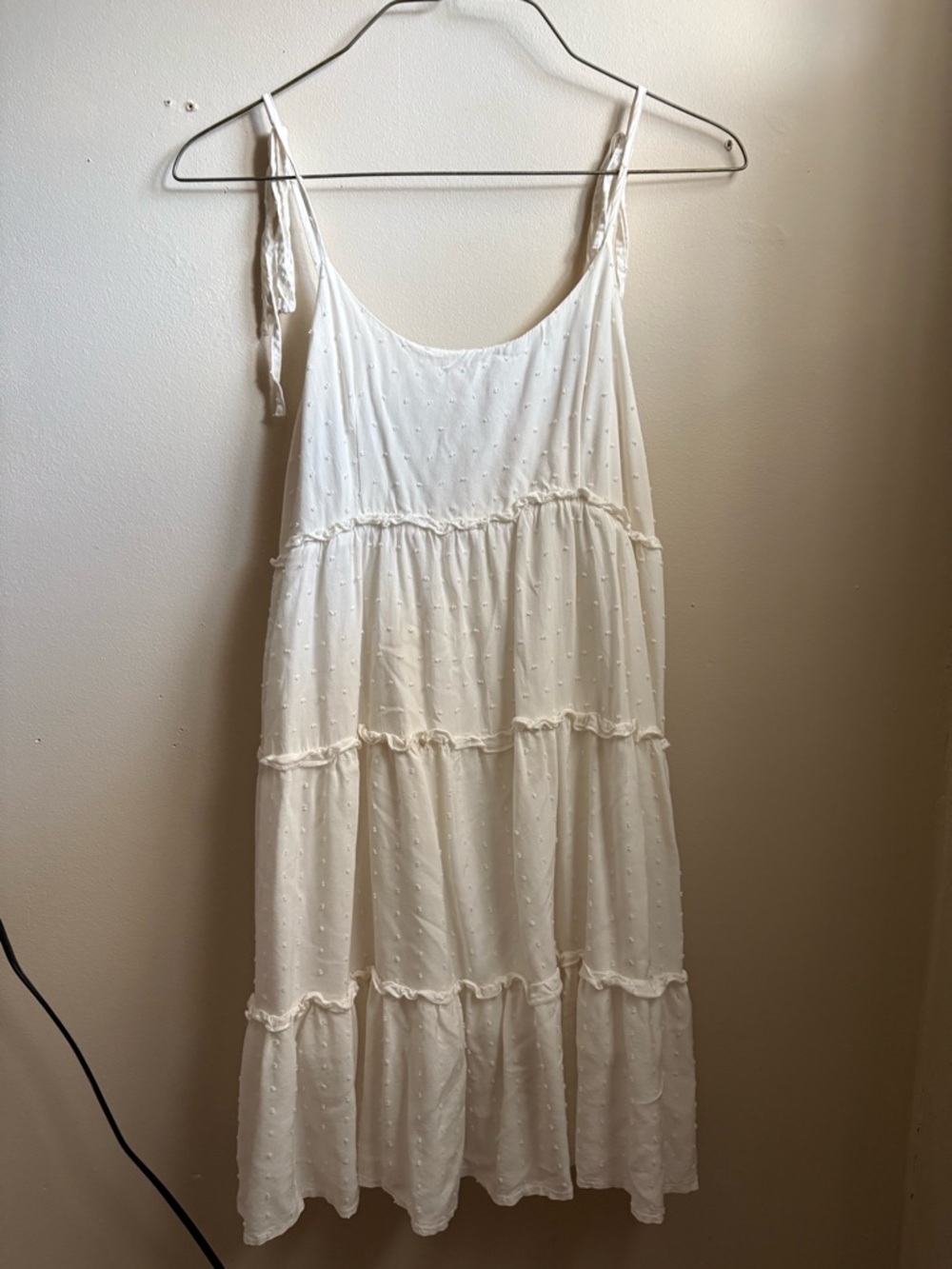 SHEIN White Textured Tiered Dress